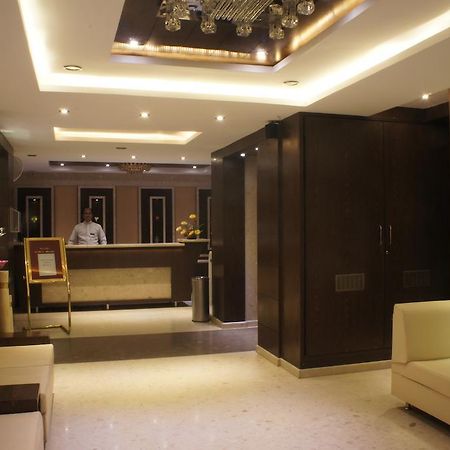 Hotel Surya Prime Kota  Bagian luar foto