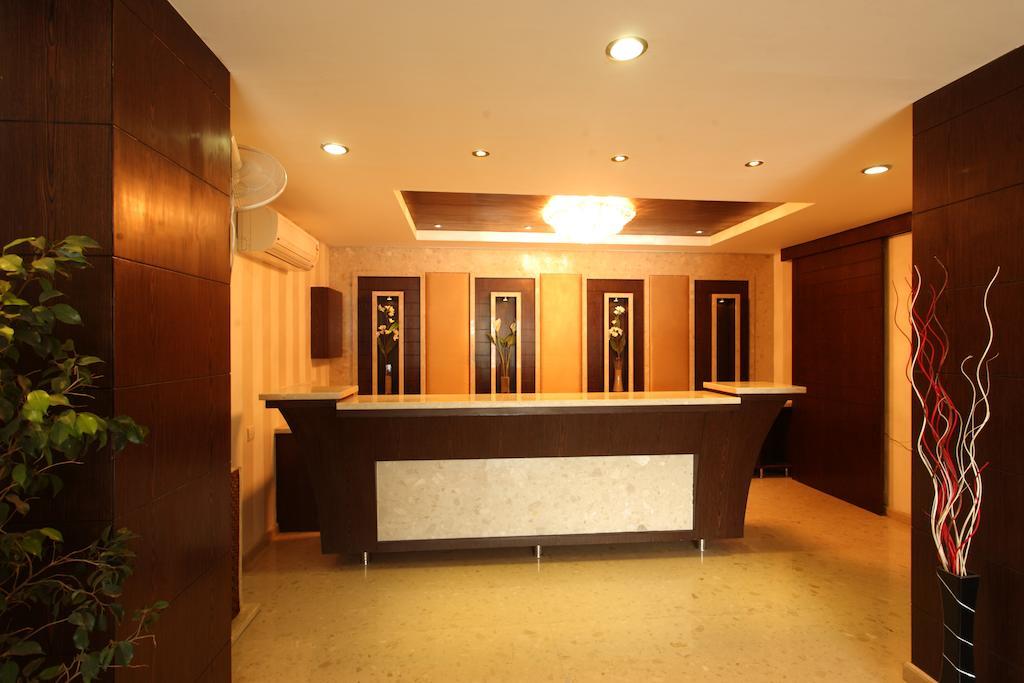Hotel Surya Prime Kota  Bagian luar foto