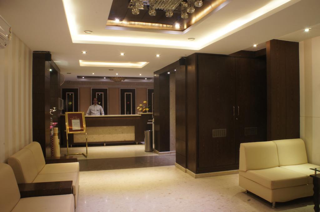 Hotel Surya Prime Kota  Bagian luar foto