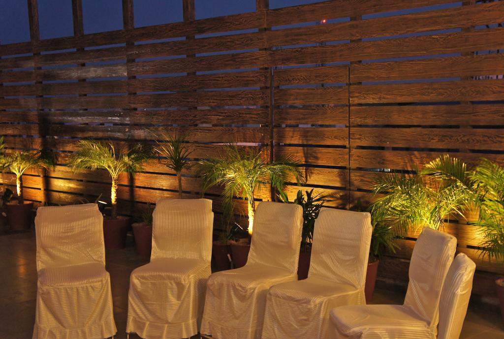 Hotel Surya Prime Kota  Bagian luar foto