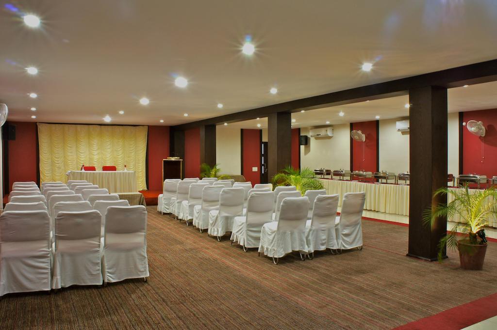 Hotel Surya Prime Kota  Bagian luar foto